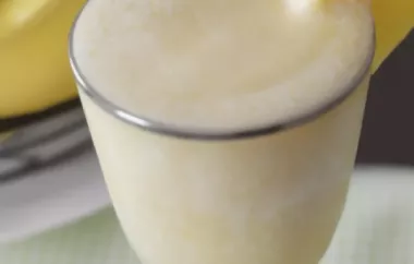 Refreshing Pineapple and Banana Smoothie Recipe