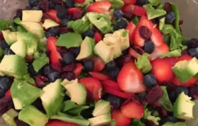 A refreshing and flavorful salad perfect for summertime gatherings