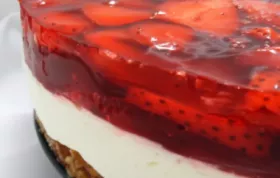 Classic Strawberry Pretzel Salad Recipe