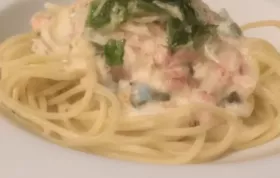 Creamy Basil Margherita Spaghetti