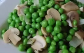 Creamy Peas with Garlic Mushrooms: A Delicious and Simple Side Dish