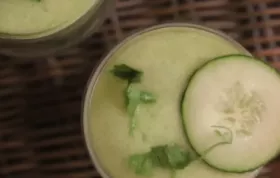 Cucumber-Pear Smoothie