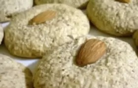 Delicious Almond Macaroons Recipe