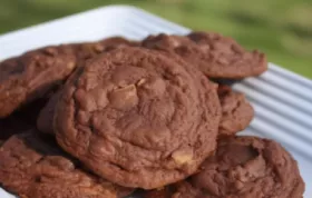 Delicious and Chewy Chocolate Peanut Butter Pudding Cookies