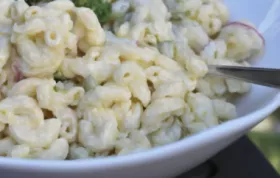 Delicious and Creamy Macaroni Salad