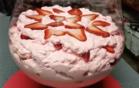 Delicious and Creamy Strawberry Jello Fluff Recipe