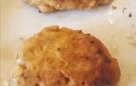 Delicious and Crunchy Crushed Pretzel Crab Cakes