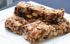 Delicious and Easy Chocolate Chip Coconut No-Bake Granola Bars Recipe