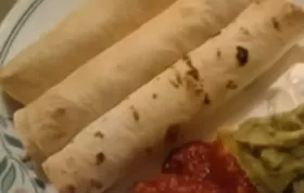 Delicious and Easy Shredded Chicken and Cheese Taquitos Recipe