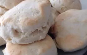 Delicious and Fluffy Low-Calorie Buttermilk Biscuits Recipe