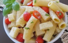 Delicious and Fresh Caprese Pasta Salad Recipe