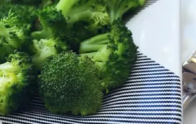 Delicious and Healthy Garlic Roasted Broccoli Recipe