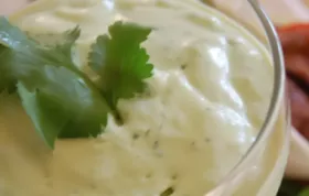 Delicious and Tangy Green Sauce Recipe