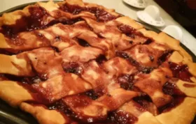 Delicious Apple Blackberry Pie