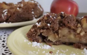 Delicious Apple Crunch Cake Recipe