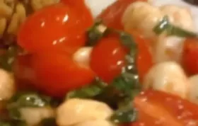 Delicious Baked Tomatoes and Mozzarella Recipe