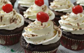 Delicious Cherry Coke Cupcakes Recipe