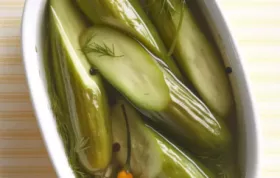 Delicious Homemade American Dill and Garlic Pickles Recipe