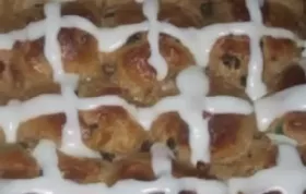 Delicious Hot Cross Buns Recipe for Easter Celebrations