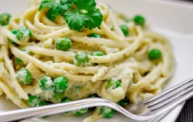 Delicious Instant Pot Linguine with Pesto and Peas Recipe