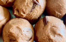 Delicious Peanut Butter Balls for a Healthy Energy Boost