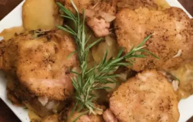 Delicious Rosemary Roasted Chicken with Apples and Potatoes