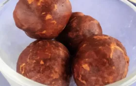 Delicious Vegan Date Fudge Balls