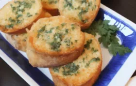 Easy and Delicious Homemade Garlic Bread Recipe