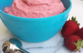 Easy and Delicious Strawberry Frozen Yogurt