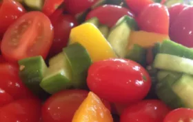 Fresh and Flavorful Tomato and Pepper Salad Recipe