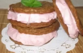 Frozen Strawberry Cheesecake Sandwich Cookies - A Delicious Frozen Treat