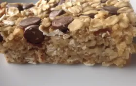 Healthy and delicious no-bake quinoa protein bars