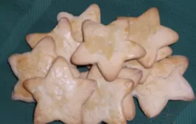 How to Make Delicious Zimtsterne Cookies