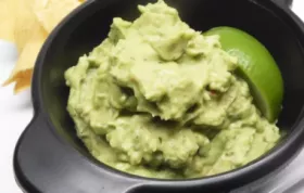 Quick Tomatillo Guacamole Recipe