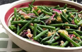 Refreshing Green Bean Salad with Tangy Feta Cheese