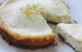 Refreshing Homemade Lemon Cheesecake