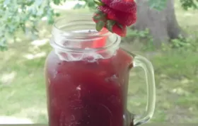 Refreshing Instant Pot Strawberry Iced Tea Recipe