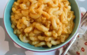 Slow Cooker Mac and Cheese