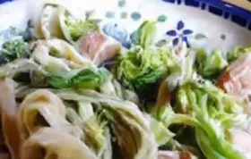 Spinach Fettuccini with Broccoli and Ham