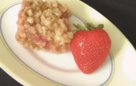 Strawberry-Rhubarb Crumb Bars